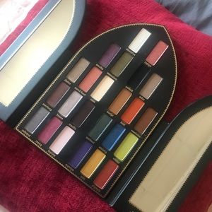 Kat Von D Saint and Sinner Eyeshadow Palette